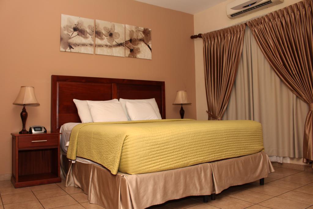 Hotel Boutique Primavera ซานเปโดร ซูลา ภายนอก รูปภาพ
